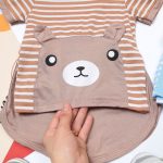 Bộ cộc Minky vài thun sọc phối hình gấu size đại 130-170 cho bé - Image 3