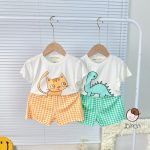 Bộ cộc Minky thun lạnh áo trắng in hình quần caro size nhỏ 80-120 cho bé - Image 6