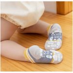 Set 5 đôi vớ / tất lưới bo bàn chân có đế chống trượt cho bé - Image 3