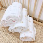 Khăn tắm xô 6 lớp Monona mẫu trắng in họa tiết vải mềm cho bé - Image 5