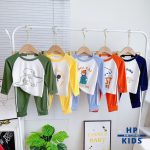 Bộ dài Minky raglan thể thao hình Dino quần viền sọc,size nhí 90-120 size đại 130-150 cho bé