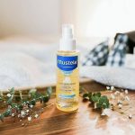 Dầu massage Mustela cho trẻ sơ sinh và em bé Baby Oil 100ml - Image 4