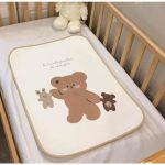 Tấm lót chống thấm 4D của Manny có họa tiết kích thước 50x70cm cho bé - Image 5