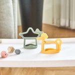 [HỎA TỐC HCM] Gặm nướu cầm tay Moyuum Hàn Quốc chất silicone mềm cho bé - Image 3