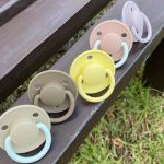 Ty ngậm giả ti núm tròn silicone BIBS DE LUX SILICONE one size cho bé 0-3 tuổi - Image 2