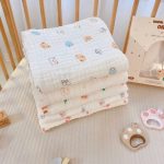 Khăn tắm xô 6 lớp Monona mẫu trắng in họa tiết vải mềm cho bé - Image 2