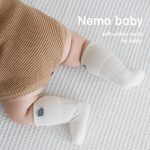 Vớ tất Nemo cổ cao màu basic thun len mềm cho bé - Image 4