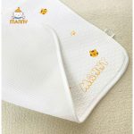 Tấm lót chống thấm Manny phiên bản thoáng khí có thước đo cho bé - Image 5