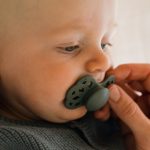 Ty ngậm giả ti núm đối xứng silicone BIBS INFINITY SYMMETRICAL cho bé từ sơ sinh - Image 5
