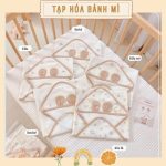 Ủ choàng vải cotton waffle Monona có tai gấu kèm dây đai cho bé