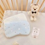 Gối lõm cao su non Monona vải thở hình Gấu / Chữ nhật thoáng mát cho bé từ sơ sinh - Image 4