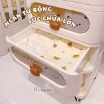 Kệ nhựa 4 tầng Honper Bear HP545 có bánh xe di chuyển tiện lợi kèm giỏ đựng đồ cho bé - Image 3